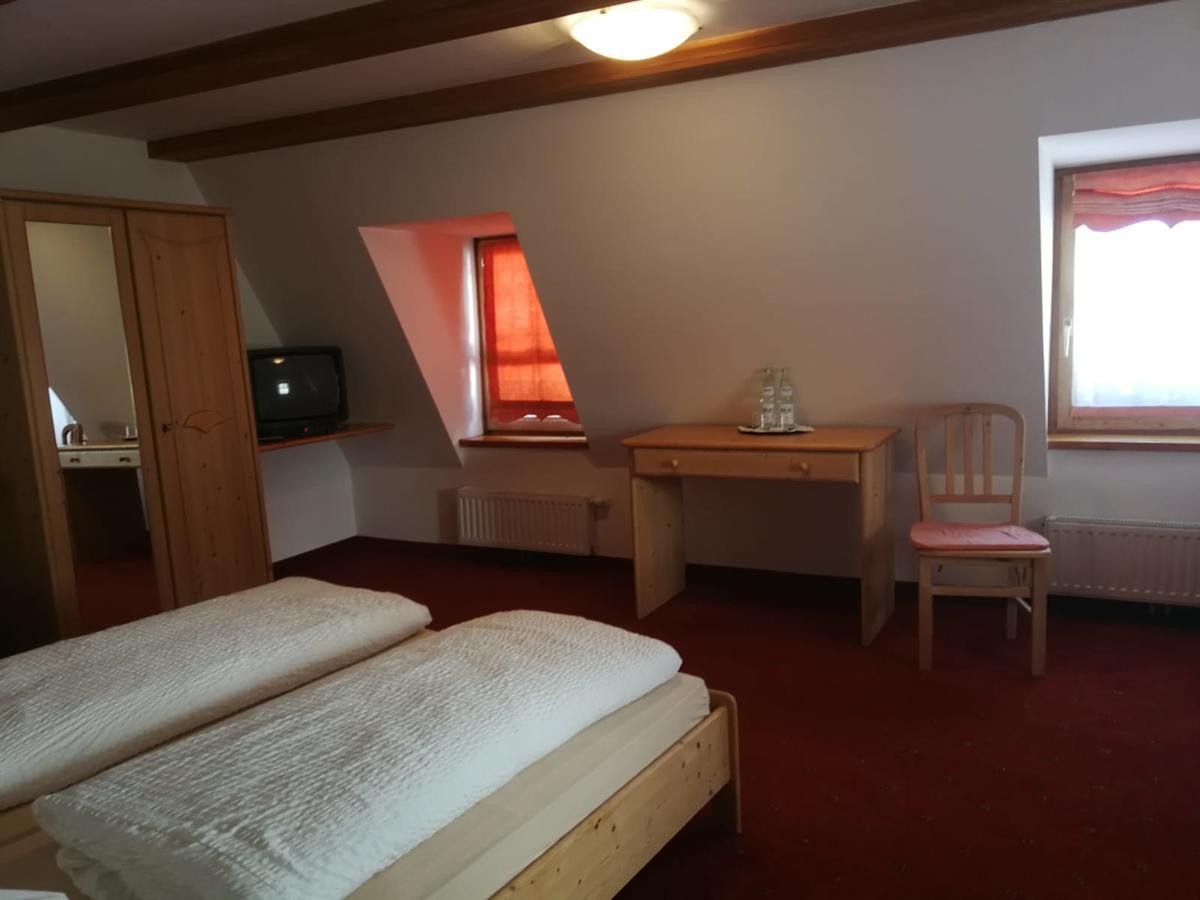 فندق ماليس فينوستافي  Gasthaus Weisskugel المظهر الخارجي الصورة