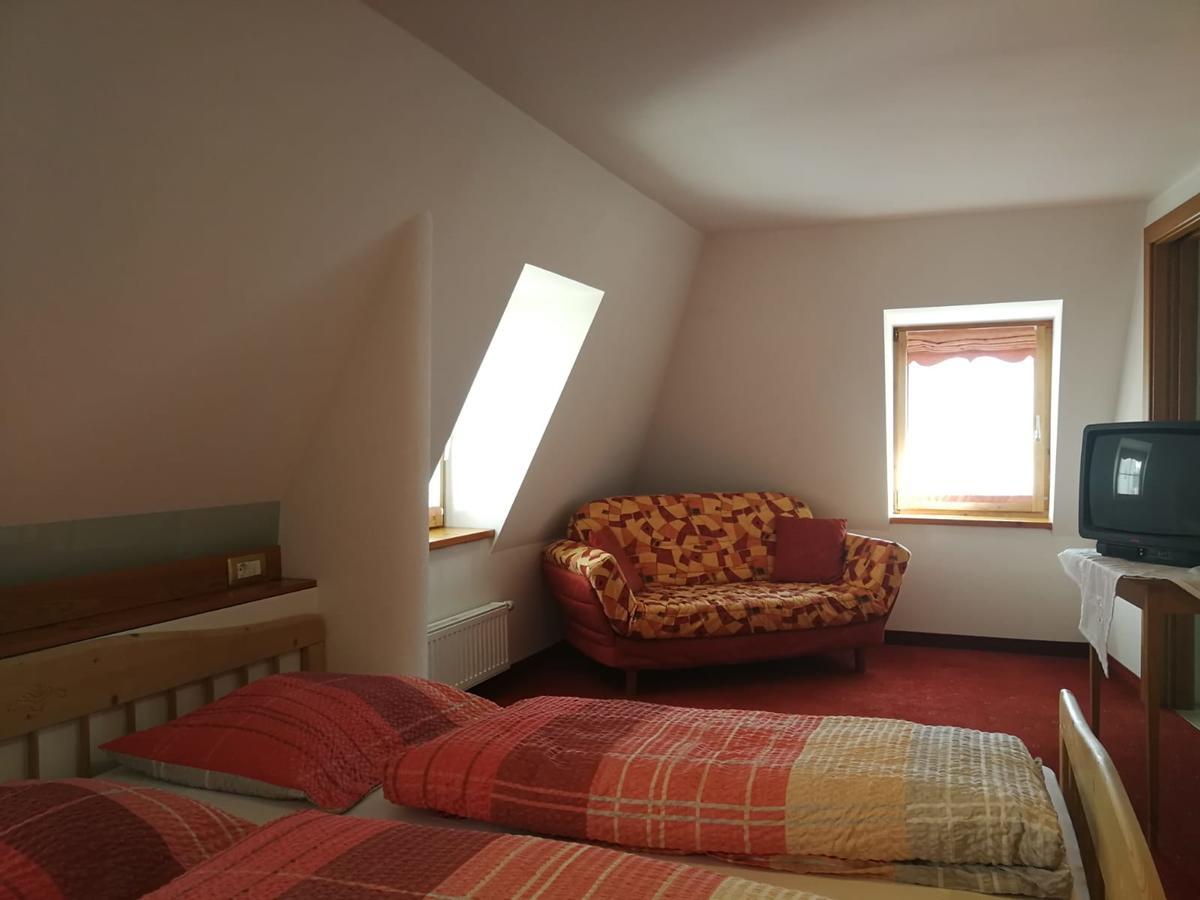 فندق ماليس فينوستافي  Gasthaus Weisskugel المظهر الخارجي الصورة